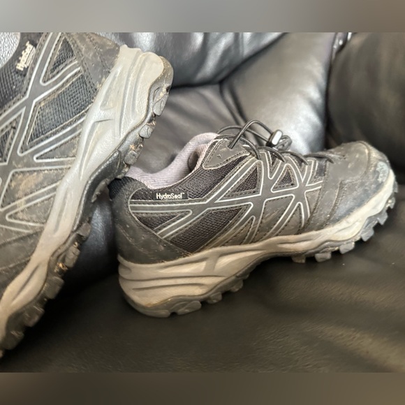 ⭐️The North Face Jr Hedgehog Hiker Shoes - Picture 2 of 8